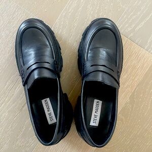 Steve Madden Chunky Loafer, black leather, size 39 (fits like US 8), worn
